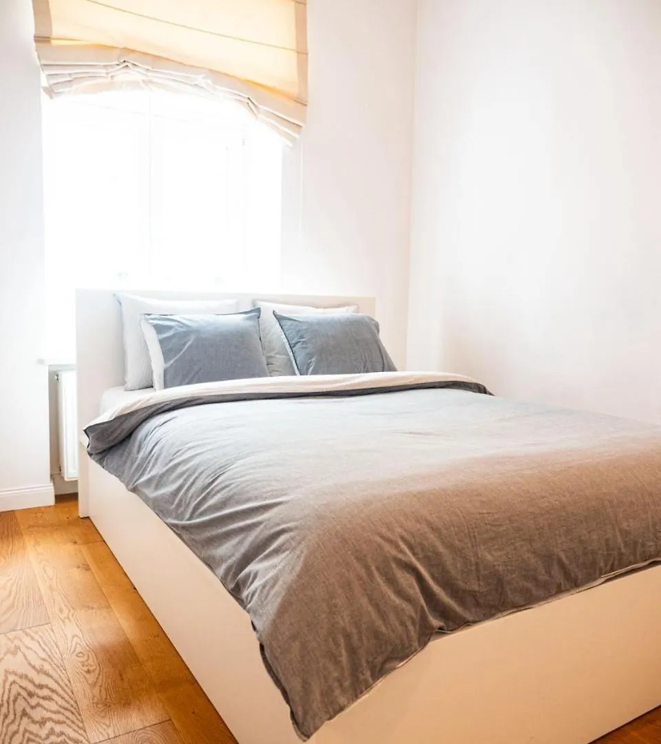 Apartament Stylowe Mieszkanie - Metro Dworzec Wilenski, Pge Narodowy Warszawa Polska