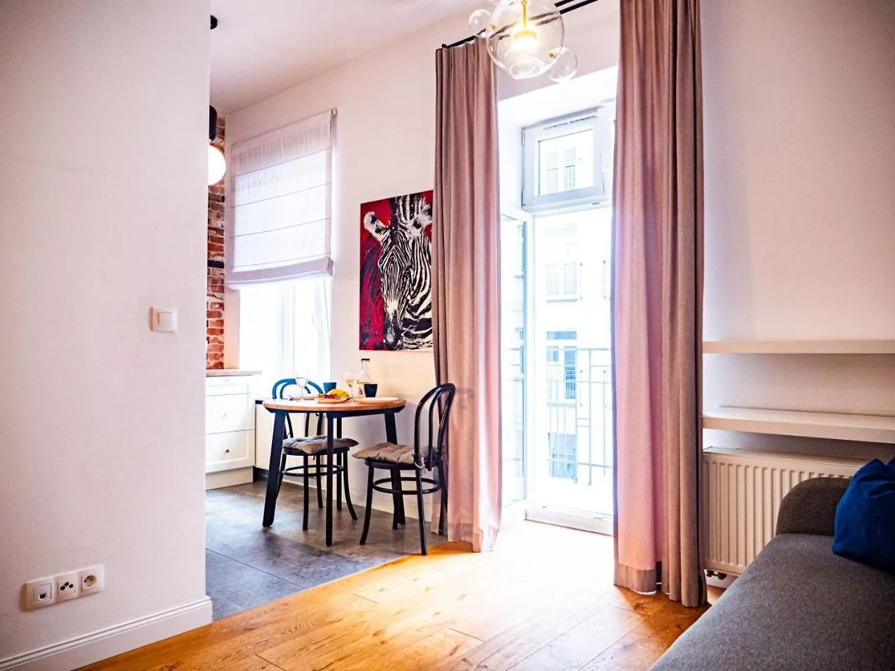 Apartament Stylowe Mieszkanie - Metro Dworzec Wilenski, Pge Narodowy Warszawa Polska